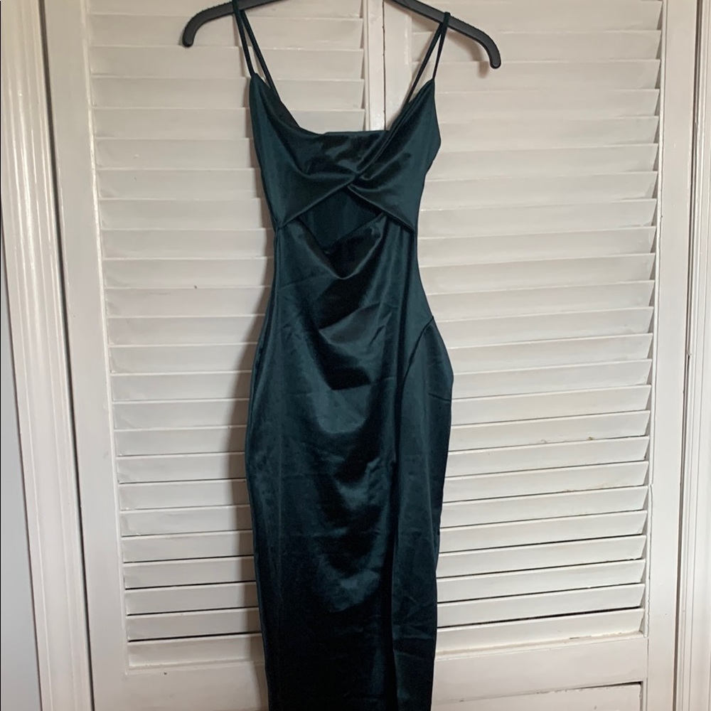 Elegant Emerald Green Satin Dress